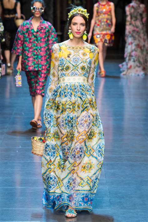 Fashion Runway Dolce Gabbana Spring 2016 Ready To Wear Collection