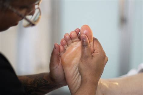 Traditional Indian Foot Massage — Movewell