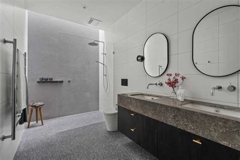 Tiles Talk: Find the Right Size Tiles for a Small Bathroom