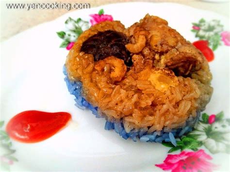 It can grow the whole year round in warmer temperature. Butterfly Pea Flower Glutinous Rice Chicken (Lor Mai Kai ...