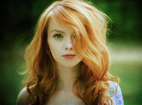 Women Pornstar Redhead Lass Suicide Green Eyes Model