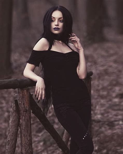 riya albert riyaalberttt instagram photos and videos darya goncharova goth model goth