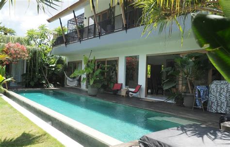 Batu Bolong Canggu Ba Indonesia Contemporary Villa For Sale Close To Batu Bolong Beach In