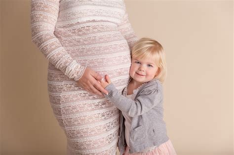Pregnancy Looks Good On Stephanie Seattle Maternity Photographer