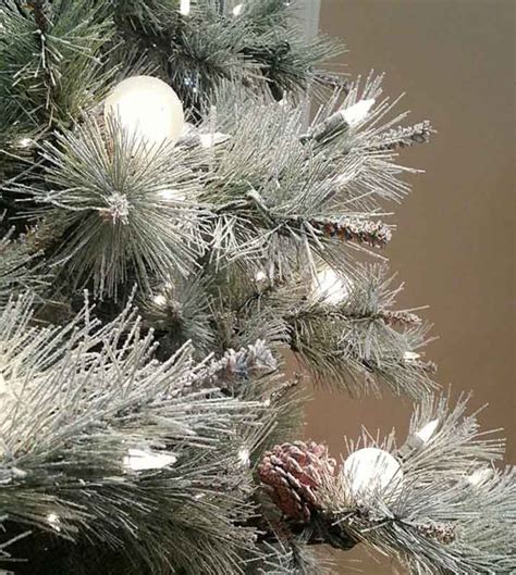Lightly Flocked Christmas Tree 9ft Christmas Images 2021
