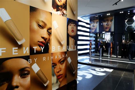 Sephora Loves Fenty Beauty By Rihanna Store Event Now 1005 Fm
