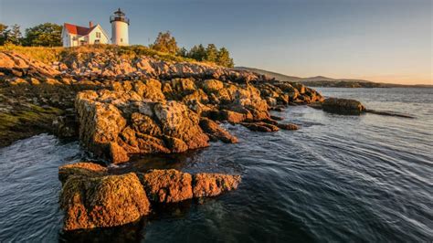 5 Must See Spots On A New England Coast Road Trip