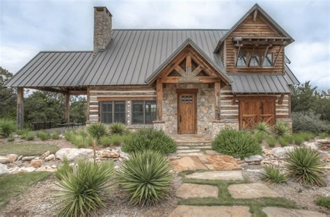 Youll Want To Pick Up And Move To This Rustic Texas Ranch Hill