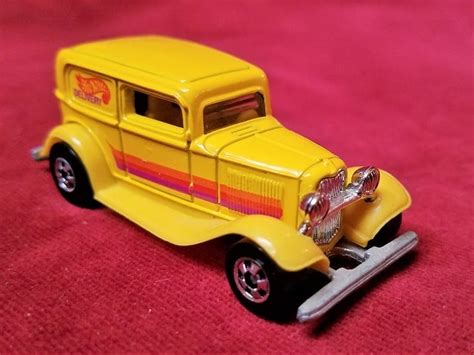 Vintage 1989 Hot Wheels 32 Ford Delivery Classic Car Rockwell