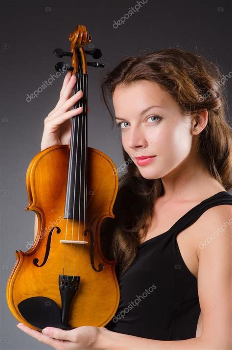 Woman Artist With Violin Stock Photo By ©elnur 44170571