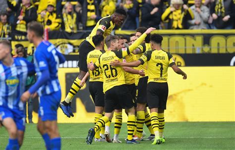 Tructuyenbongda là trang tổng hợp link xem trực tiếp bóng đá với chất lượng tốt nhất hiện nay tại các giải đấu lớn nhất trên thế giới như ngoại hạng tại tructuyenbongda bạn có thể xem thêm các thông tin trận đấu như: Xem trực tiếp bóng đá Hertha vs Dortmund (VĐ Đức), 0h30 ...