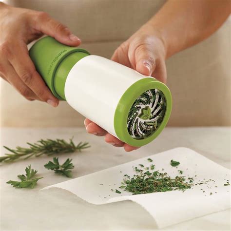 Herbs Cutter Musely