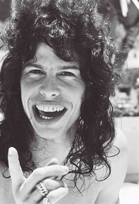 Steven Tyler In Miami 1976 Photographed By Bob Gruen Steven Tyler Aerosmith Steven Tyler