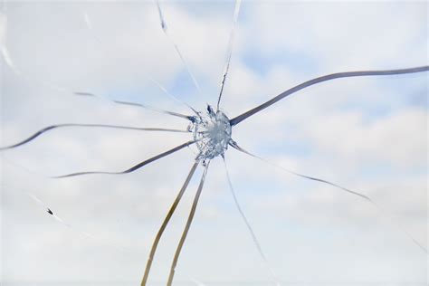 how to repair cracked glass