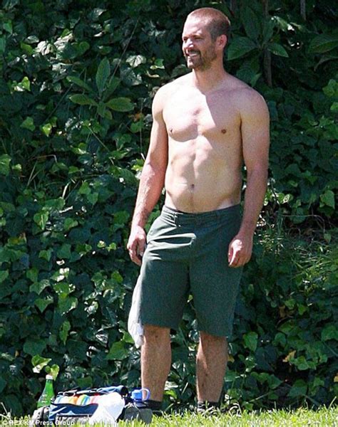 Fast Furious Hunk Paul Walker Strips Off For A Game Of Disc Golf With