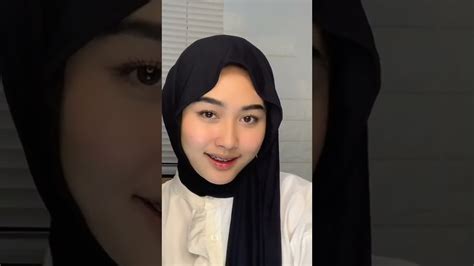 Kompilasi Video Cewek Jilbab Cantik Edisi Kacamata 2 Youtube