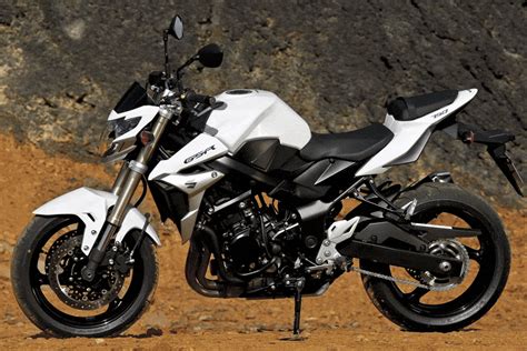 prova suzuki gsr750 la naked ideale moto on the road viaggi in moto avventure in moto