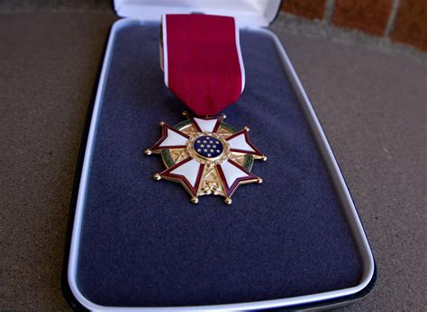 7id Soldier Receives Legion Of Merit Following 30 Years Of
