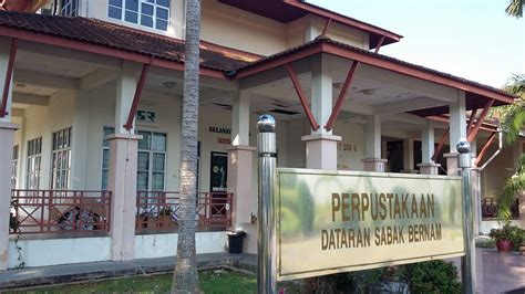 Find the travel option that best there are 3 ways to get from klang to sabak bernam by bus, taxi or car. Mohd Faiz bin Abdul Manan: Perpustakaan Dataran Sabak Bernam
