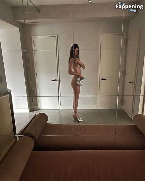 Bianca Balti Takes Naked Selfies 4 Photos Thefappening