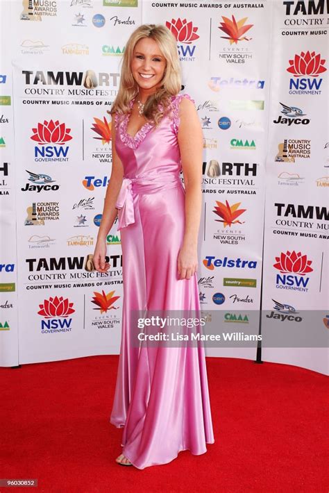 australian country singer dianna corcoran arrives at the 38th cmaa news photo getty images