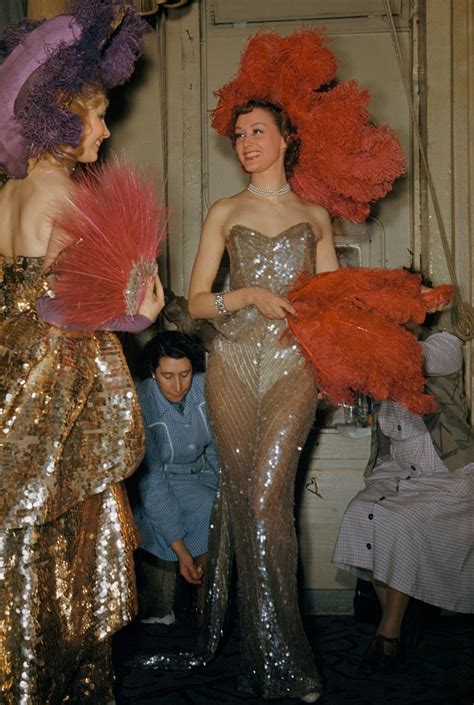 Backstage At Folies Bergere In Paris 1950s We Heart Vintage