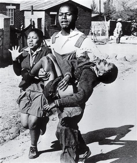 He carefully describes the range of events that led to a growing sense of frustration and anger.situating the uprising in this context is a powerful corrective to previous attempts to consider it in relative isolation. Soweto Uprising | 100 Photographs | The Most Influential ...