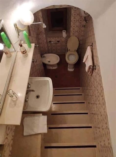 This Bathroom With Stairs Rataae