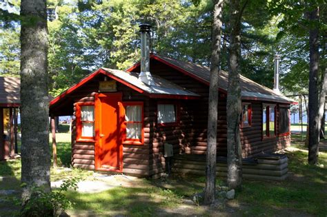Hotel Lodging Accommodation Cabins In Maine Baxter