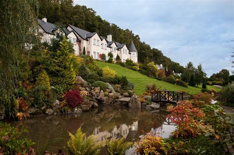 Loch Ness Lodge | Luxury Hotel Overlooking Loch Ness Blue Canoe, Isle