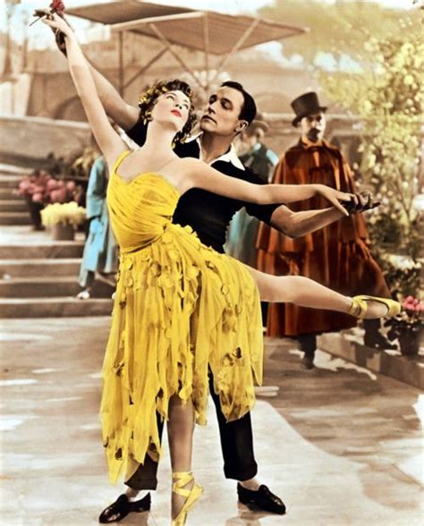 Lover The Coloring Of This Pic Gene Kelly Leslie Caron An American In Paris Golden Age Of