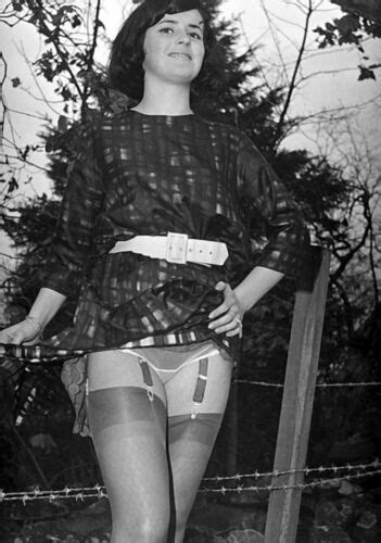 1960s Uk Pinup Vicki Munro Hold Dress Up Shows Garter Stocking 8 X 10 Photoraph Ebay