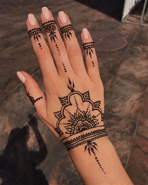 70 Beautiful Henna Tattoo Design Ideas ~ Henna Hennaideas