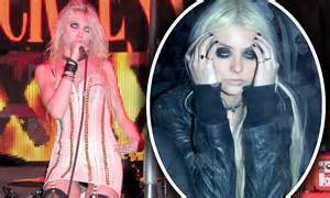 Gossip Girl Star Taylor Momsen Says Shes Quit Acting And Doesnt Have