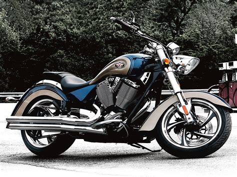 2010 Victory Kingpin Review Top Speed