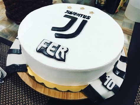 Juventus Cake Rjuve