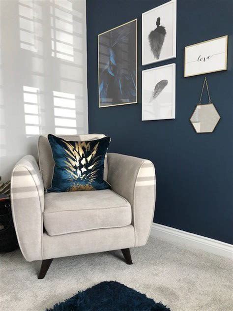 The clean, white walls in this contemporary bedroom were begging for color. Pin on #MyFabHome