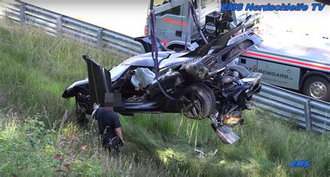 Four wheel drive is not a gimmick when you have 1000 horsepower. Koenigsegg One:1 bate durante tentativa de recorde em ...