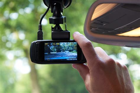 Best Dash Cams Reviewed What Are They And How Do They Work Carbuyer