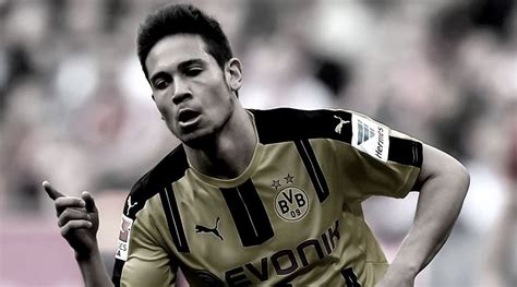 Raphaël adelino josé guerreiro comm (european portuguese: Manchester City interested in Borussia Dortmund left-back ...