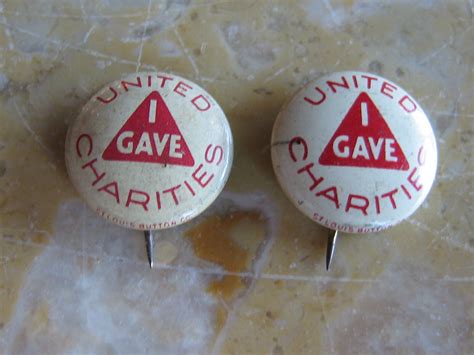 Pair Of Vintage I Gave United Charities Pinback Button Pins Ebay