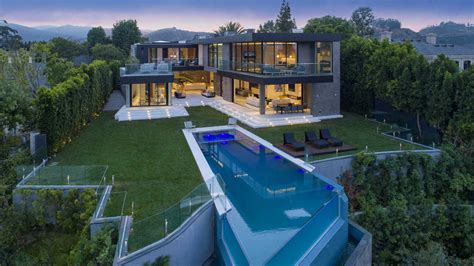 When the one is completed sometime in the next few months, it will. New Los Angeles Mansion Hits Market for $21M - Mansion Global