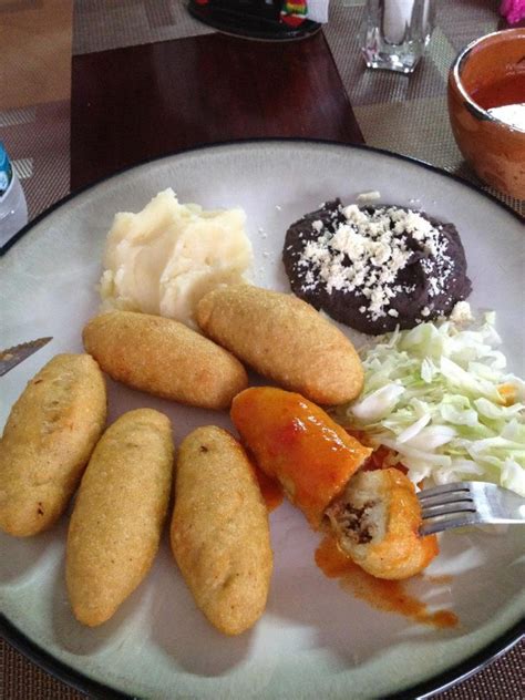 Molotes Los Originales Solo En Jarochisimo Puebla Comida Molotes Comida Mexicana