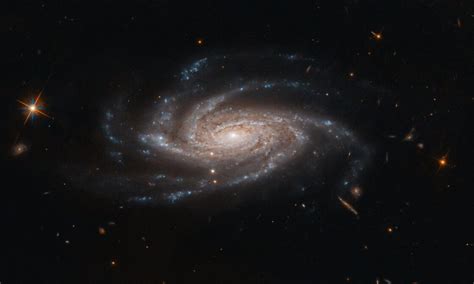 Hubble Captures A Beautiful Spiral Galaxy With Open Arms Bestgamingpro