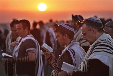 For Beginners Jewish Prayer Gd And Idol Worship Moshe Mordechai