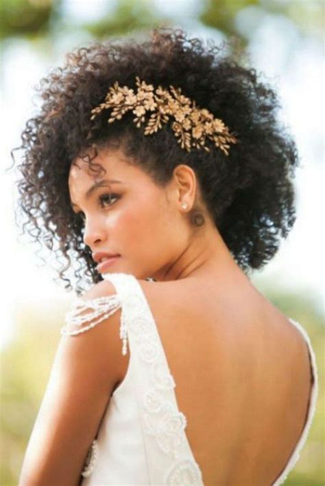 38 Wedding Hairstyles For Naturally Curly Hair Weddinghairstylescurly