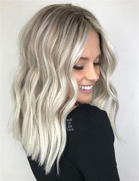 43 Hq Photos Blonde Hair With Silver Highlights 30 Best Gray Hair
