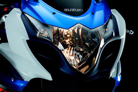 1 out of 3 insured riders choose progressive. 2012 Suzuki GSXR-1000 - Drops 4lbs, Boosts Mid-Range ...