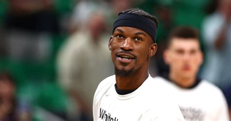 Jimmy Butler Won't Play for Heat vs. Wizards Because of Knee Injury width=