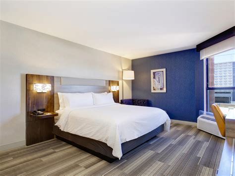 Holiday Inn Express And Suites Phoenix Tempe Guest Room And Suite Options